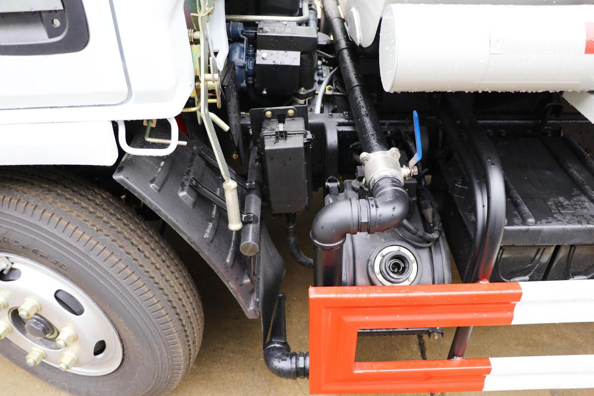 High-pressure Water Sprinkler Truck